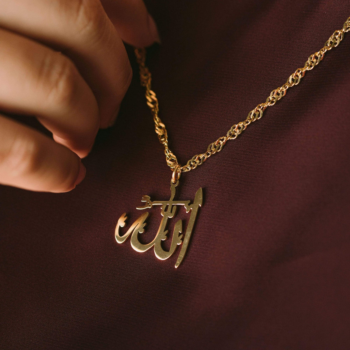 Rahmah Pendant Necklace