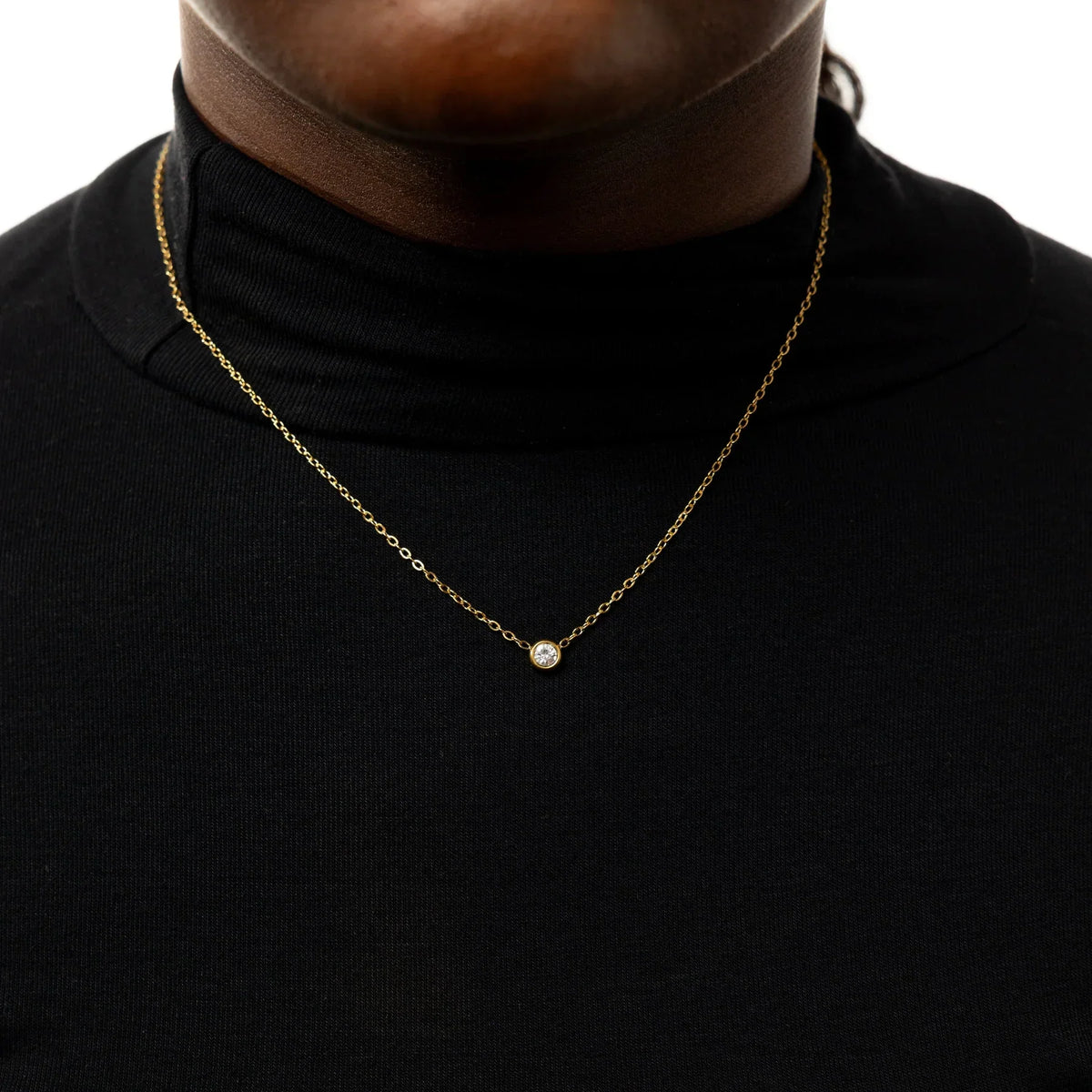 Lumé Bezel Necklace