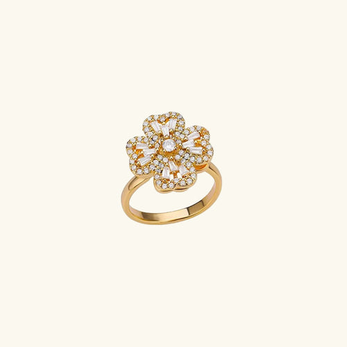 Aisha Clover Ring