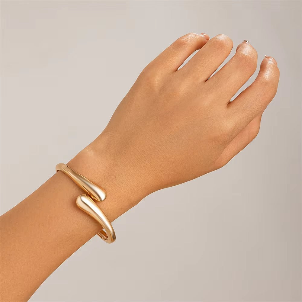 Haya Wave Bracelet